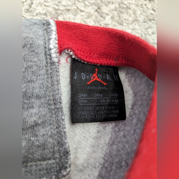 2/30. 🏀 Grey Nike Jordan pull over sweater. EUC. 24 months. - Picture 3 of 4